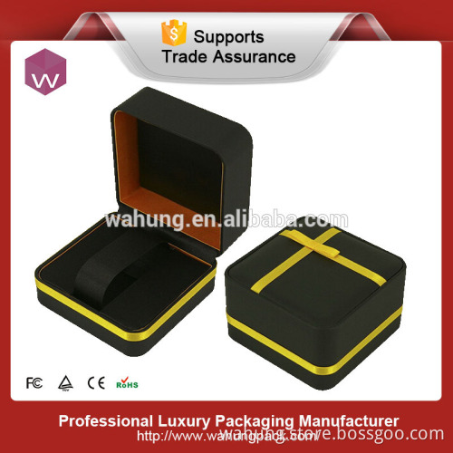 Custom design square watch plastic boxes black box for watch